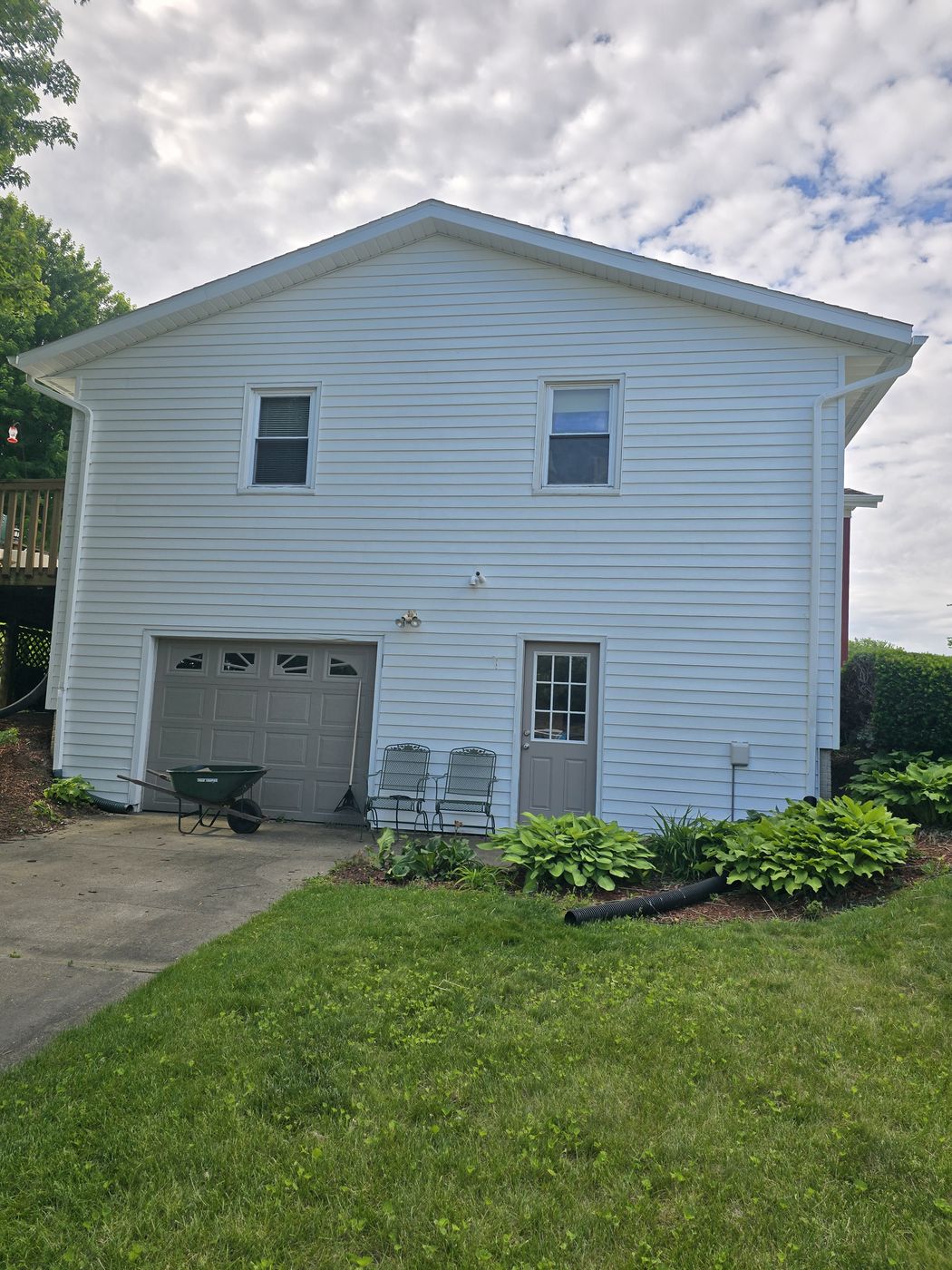 Exterior house painting Dubuque Iowa