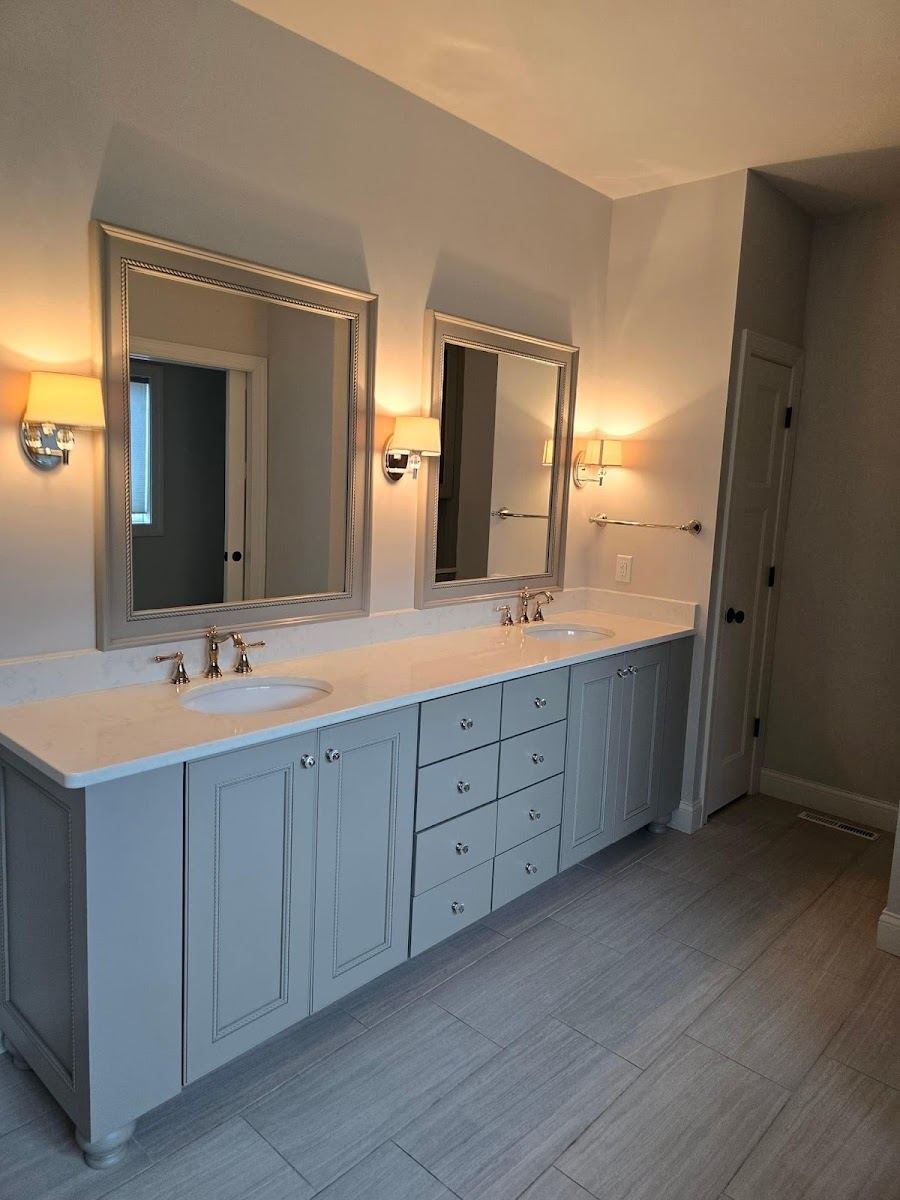 Spray-applied cabinet painting Dubuque Iowa